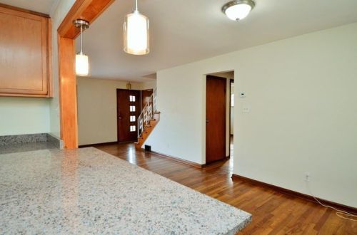 5622 Rodgers St, Pittsburgh PA 15207-2271 exterior