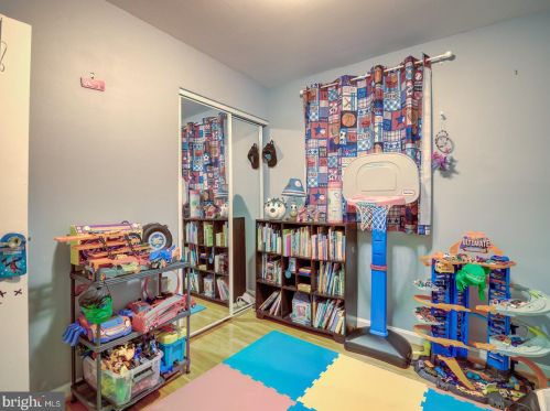 10815 Tenbrook Ct, Silver Spring MD 20901-1029 exterior