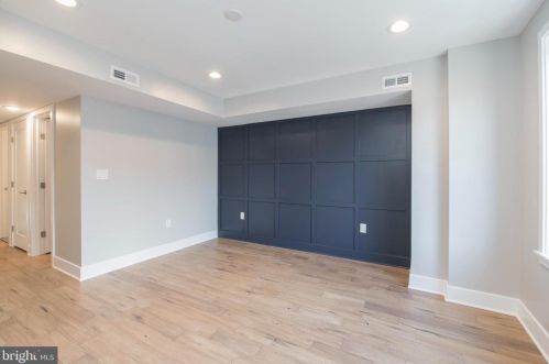 1628 Ellsworth St, Philadelphia PA 19146-2811 exterior