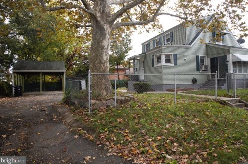 130 Parkway Ave, Trenton NJ  08618-3010 exterior