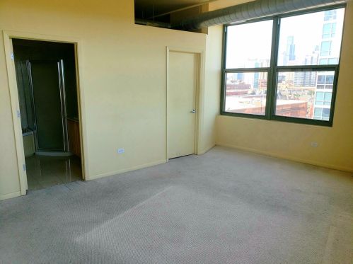 2001 Calumet Ave, Chicago IL  60616-1406 exterior