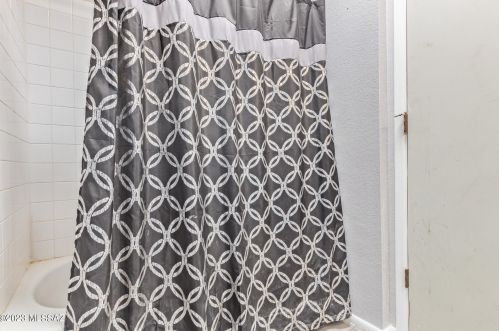 5070 Martin Ave, Tucson AZ 85713-3756 exterior