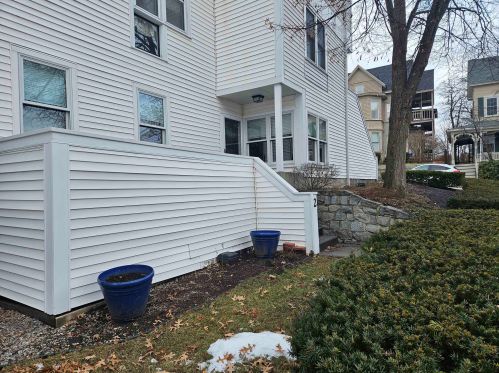 2 Montgomery St, Concord, NH 03301-4346