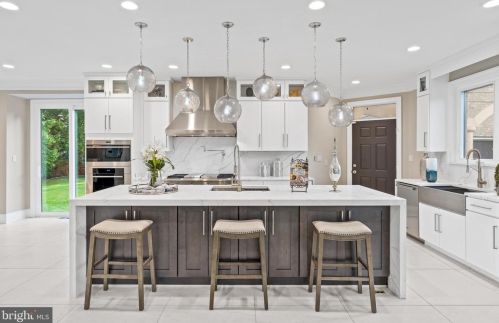 1645 Kirby Rd, Mc Lean VA  22101-3240 exterior