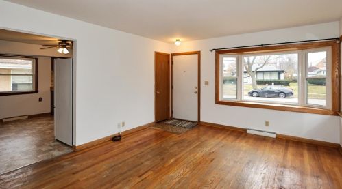 4678 80th St, Milwaukee, WI 53218-4616