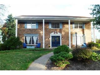 418 Radcliff Dr, Pittsburgh PA  15235-5326 exterior