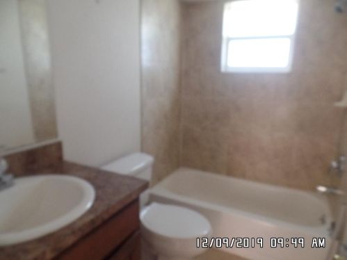 125 Thornhill Dr, Fort Pierce FL 34984-4463 exterior