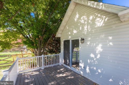 416 Lexington Way, Littlestown PA 17340-1567 exterior