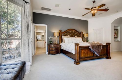 10122 Dianella Ln, Austin TX 78759-3036 exterior