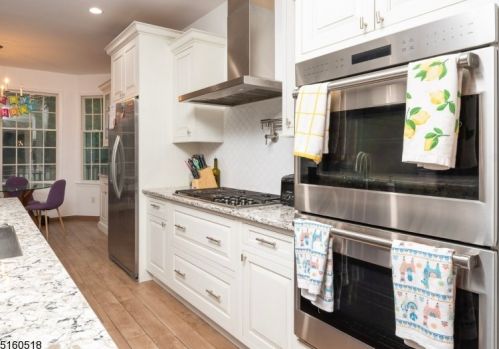 68 Terrace Ave, Town Center NJ  07052-3662 exterior