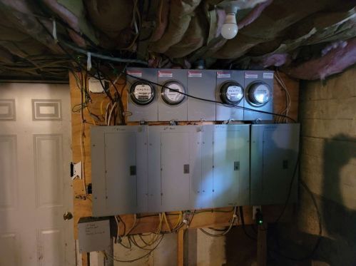 12 Elizabeth St, Worcester MA 01605-2951 exterior