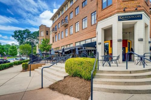 1418 Dresden Dr, Atlanta GA  30319-3526 exterior