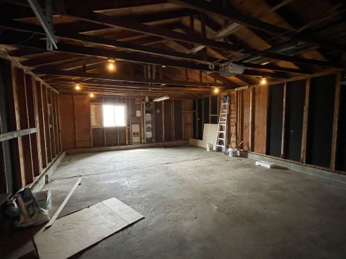 35 2 St, Cedar Springs MI 49319-8919 exterior