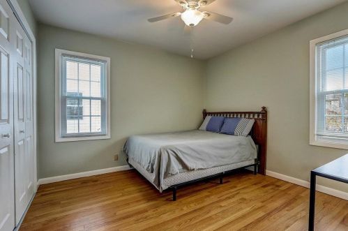 936 Currie Pl, Milwaukee WI 53213-3006 exterior