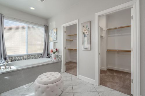 2994 Beatty Dr, Folsom CA  95762-7000 exterior