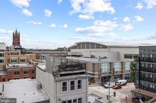 907 N St, Washington DC  20001-4221 exterior