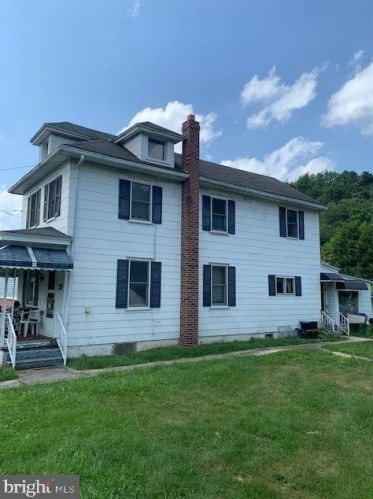 643 Forest Ln, Primrose, PA 17901-8323