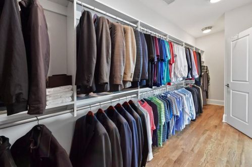 2517 Ellijay Dr, Atlanta GA  30319-3472 exterior