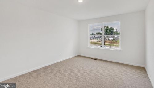 1010 West Ave, New Castle DE 19720-6233 exterior