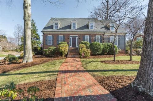 1 Macklin Ct, Greensboro, NC 27410-2864