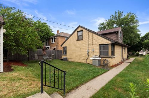 2917 38, Milwaukee WI 53210-2549 exterior