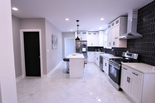 9249 Elizabeth St, Chicago IL 60620-3610 exterior