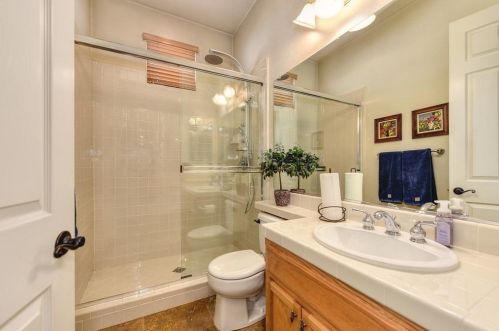 1009 Sandwick Way, Folsom CA 95630-6127 exterior