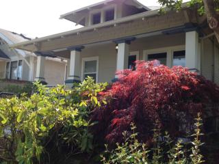 3323 28th Pl, Portland OR  97202-2010 exterior