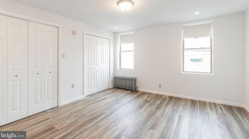 1323 Clarion St, Philadelphia PA 19148-2917 exterior