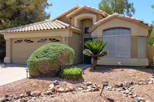 908 Cholla St, Chandler AZ  85224-4295 exterior
