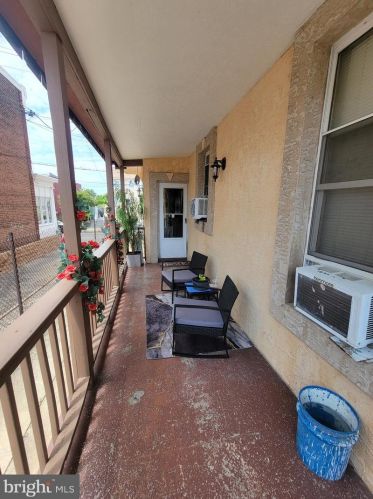 3535 8th St, Philadelphia PA 19140-4418 exterior