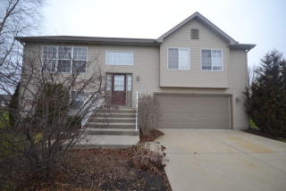 703 Wedgewood Trl, Volo, IL 60050-5999