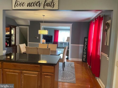 3118 Guilford St, Philadelphia PA 19152-4504 exterior