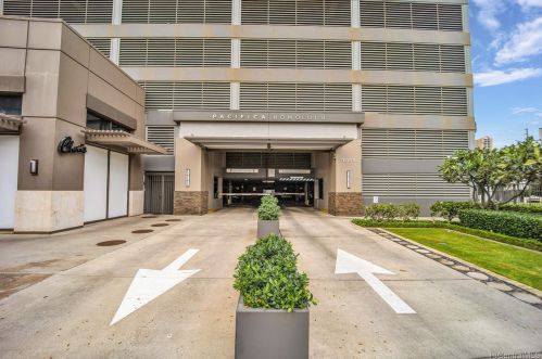 1009 Kapiolani Blvd, Honolulu HI  96814-2103 exterior