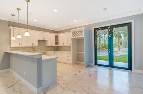 4261 12 St, Naples FL 34120-6418 exterior