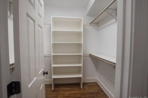 351 Branchville Rd, Ridgefield CT 06877-5012 exterior