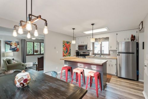 708 Hickory St, Stillwater, MN 55082-4428