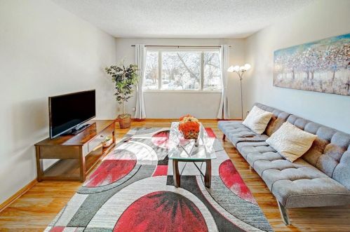 5652 Deer Trl Pt, Saint Paul MN 55118-2750 exterior