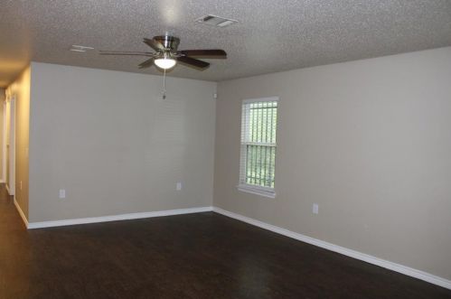 4518 Hamilton Ave, Dallas TX  75210-1115 exterior