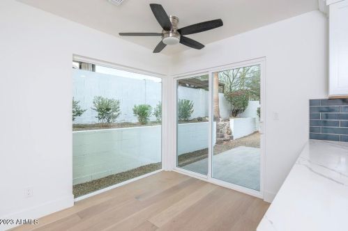 2316 Desert Cove Ave, Phoenix AZ  85028-2411 exterior