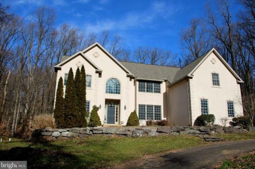 3181 Chestnut Hill Rd, Pottstown PA 19465-8560 exterior