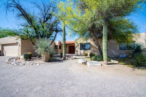 3961 Longfellow Ave, Tucson AZ  85718-6177 exterior