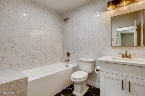 2615 Fairmount Ave, Phoenix AZ 85015-5356 exterior