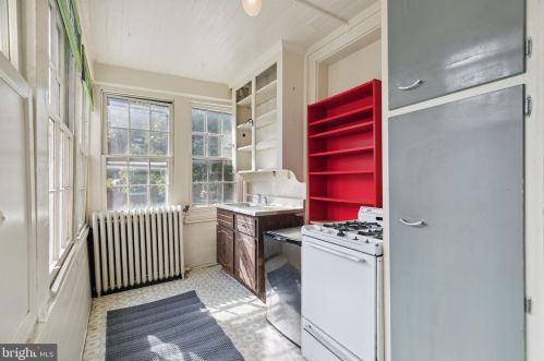 601 18 St, Philadelphia PA 19140-1013 exterior