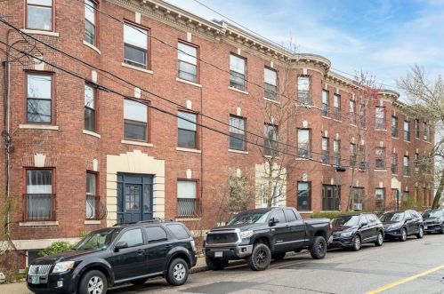 11 Netherlands Rd, Brookline MA 02445-5440 exterior