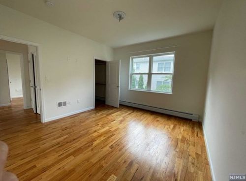 234 Division St, Cliffside Park NJ 07010-2305 exterior