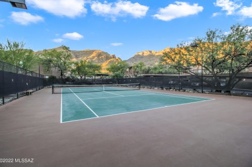 6655 Canyon Crest Dr, Tucson AZ 10161-0937 exterior