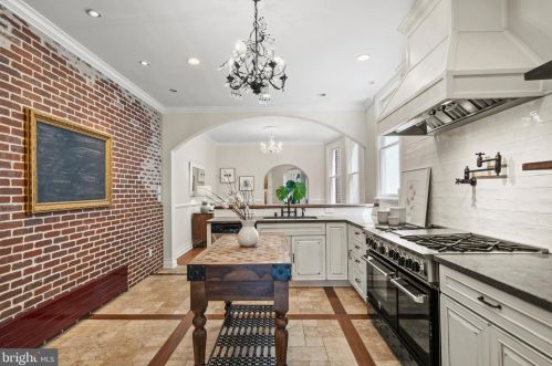 3522 13th St, Washington DC 20032-4422 exterior