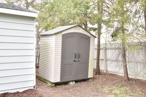 3463 97th St, Milwaukee WI  53222-3449 exterior