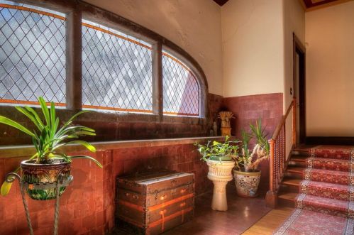 97 Ruggles Ave, Middletown RI 02840-4351 exterior